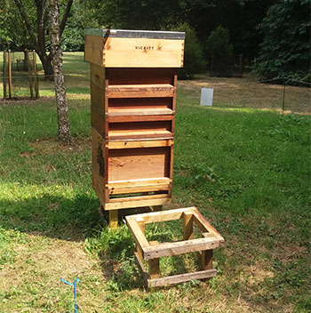 Discover this apiary on your next visit to the arboretum Discover this apiary on your next visit to the arboretum