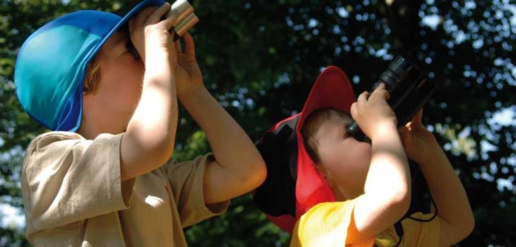 Children exploring Westonbirt Arboretum