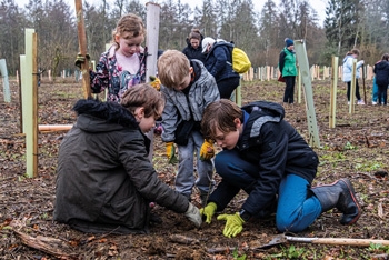 Young conservationists plant the next generation of trees